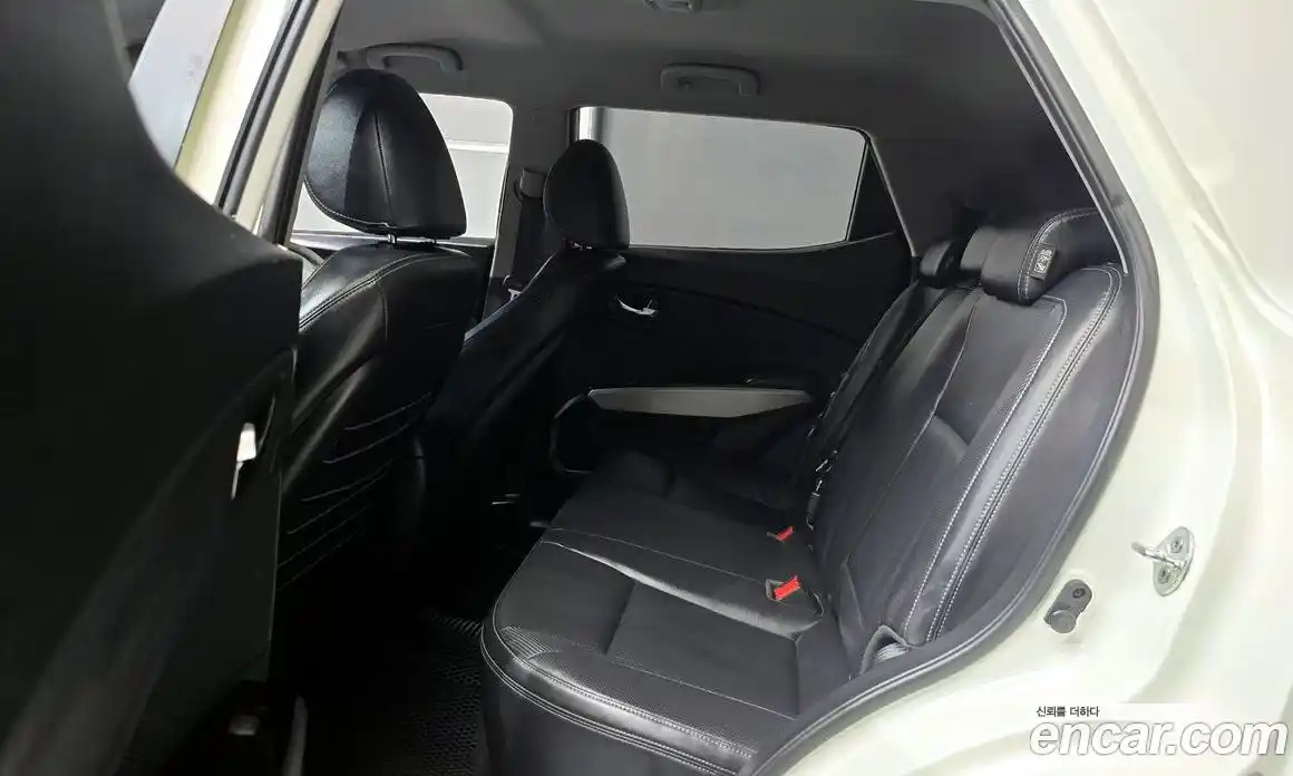 SsangYong TIBOLI 2015 1.6 Автомат в Москве № 1344261, фото 12