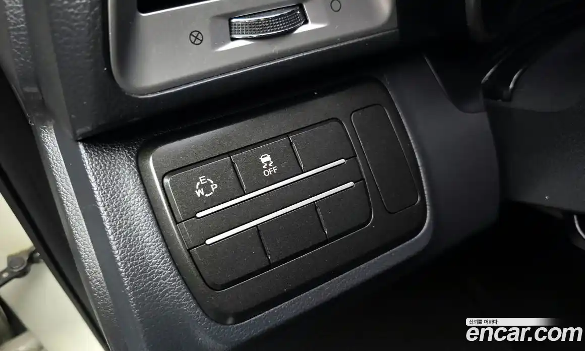 SsangYong TIBOLI 2015 1.6 Автомат в Москве № 1344261, фото 16