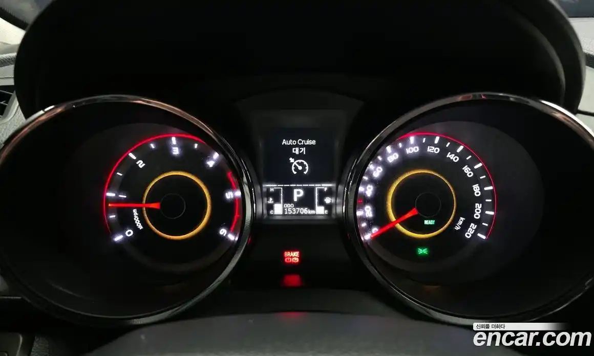 SsangYong TIBOLI 2015 1.6 Автомат в Москве № 1344391, фото 8