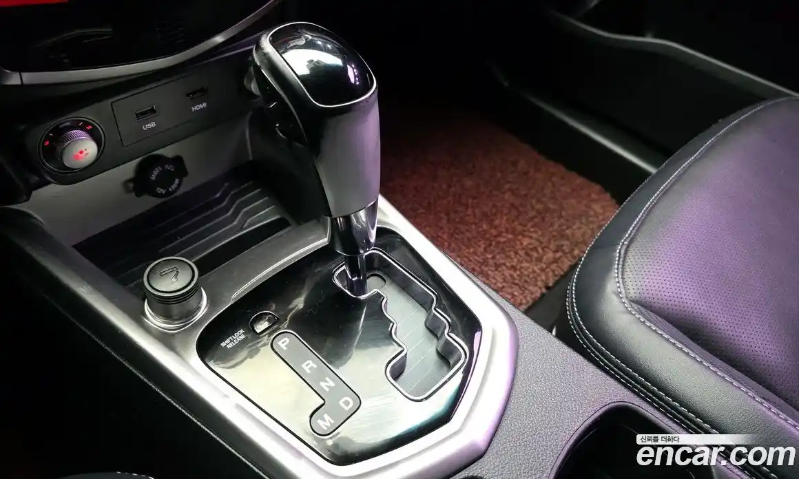 SsangYong TIBOLI 2015 1.6 Автомат в Москве № 1344391, фото 9