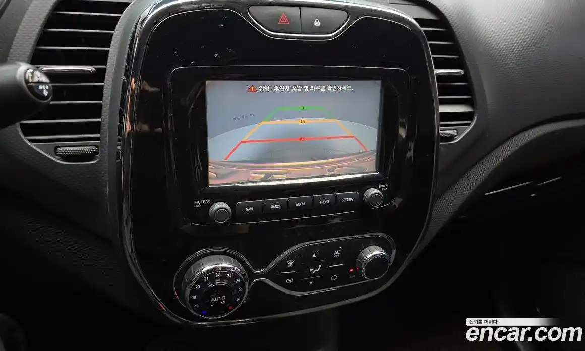 Renault QM3 2014 1.5 гидро в Москве № 1346827, фото 19