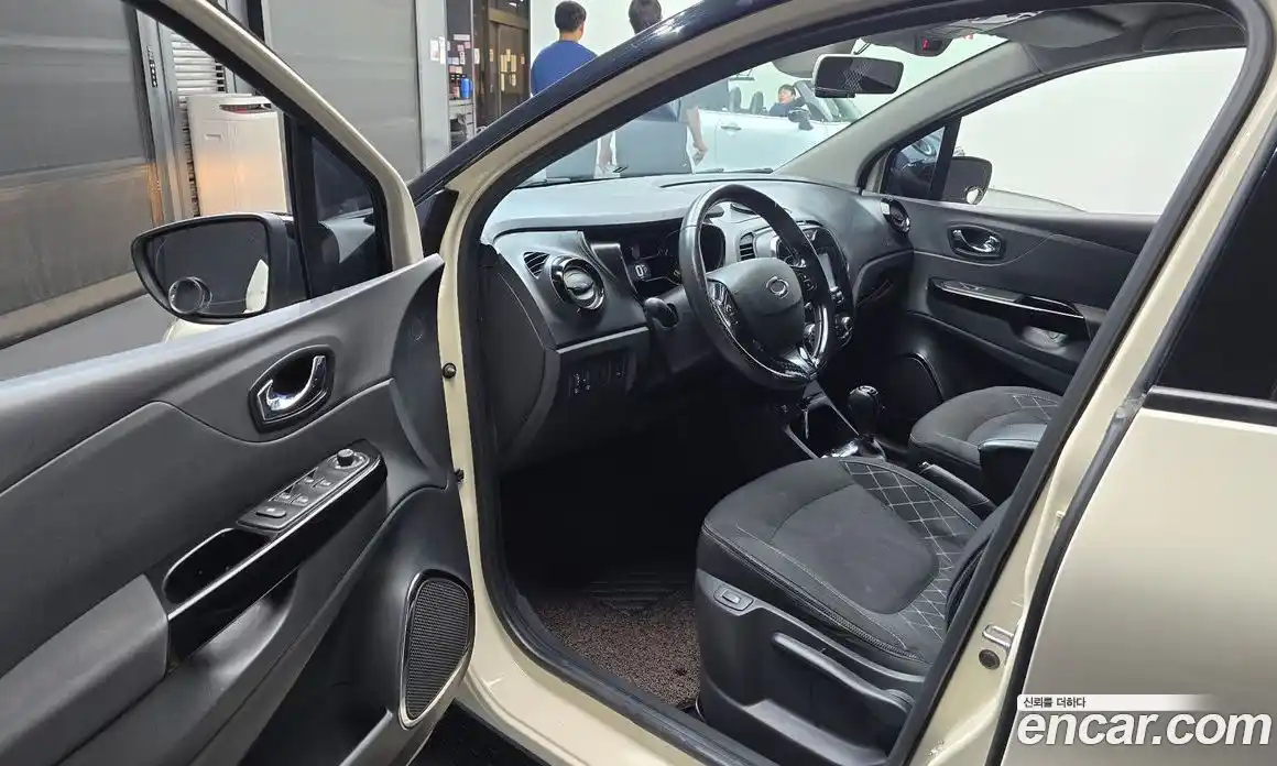 Renault QM3 2014 1.5 гидро в Москве № 1346827, фото 10