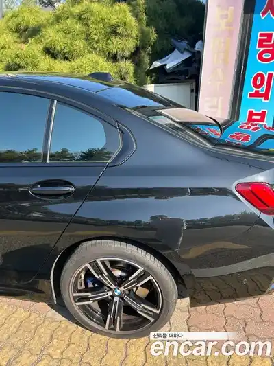 BMW 3-Series 2024 2.0 Автомат в Москве № 1347361, миниатюра 9