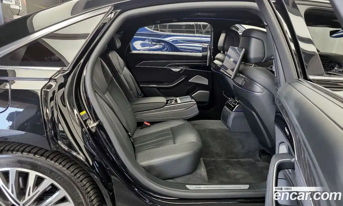 Audi A8 2023 3.0 гидро в Москве № 1348280, фото 12