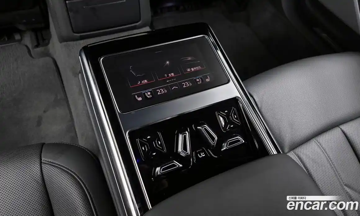 Audi A8 2023 3.0 гидро в Москве № 1348280, фото 19