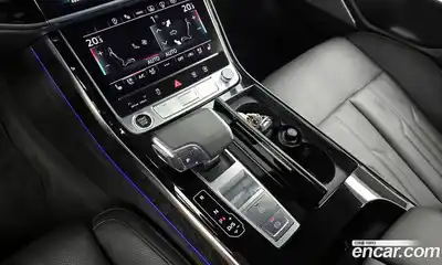 Audi A8 2023 3.0 гидро в Москве № 1348280, миниатюра 9