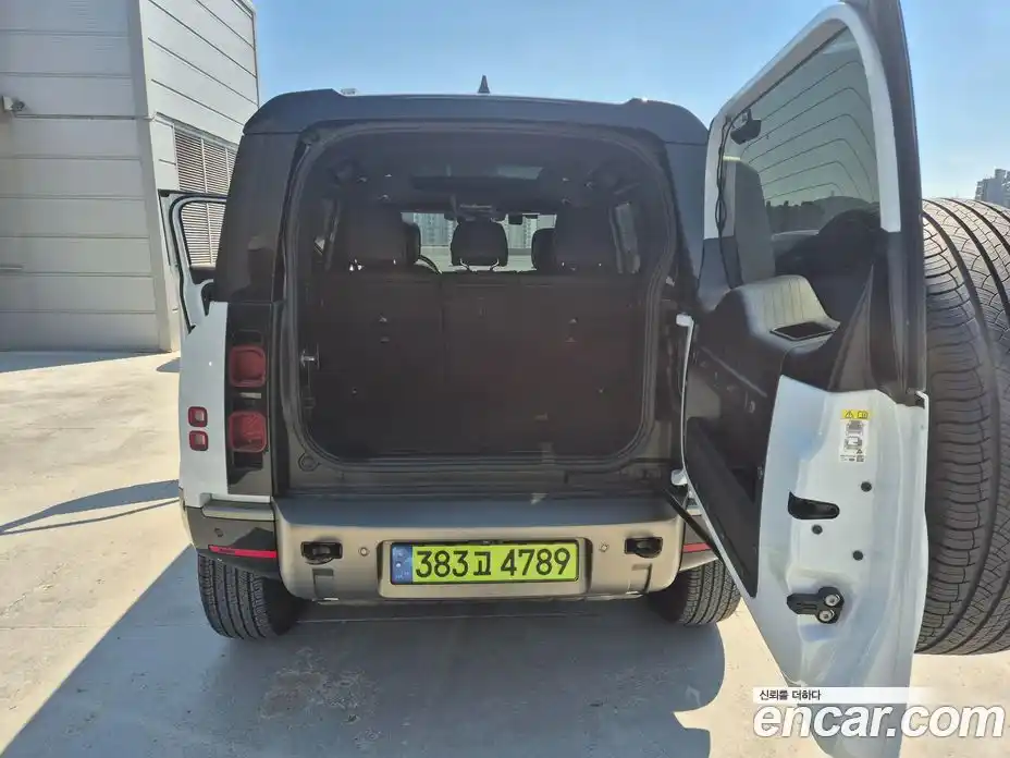 Land Rover Defender 2024 2.0 гидро в Москве № 1349587, фото 16