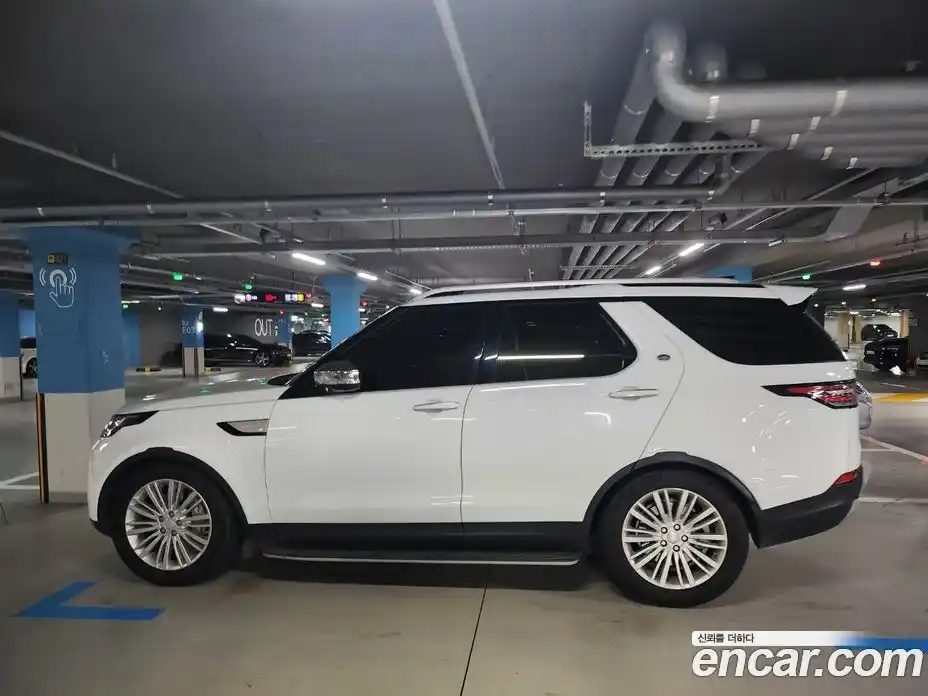 Land Rover Discovery 2019 3.0 гидро в Москве № 1349609, фото 3