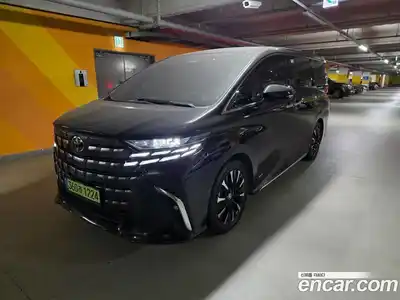 Toyota Alphard, 2024