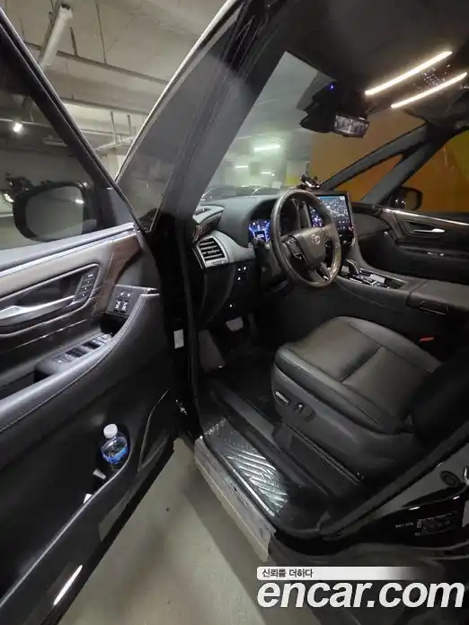 Toyota Alphard 2024 2.5 гидро в Москве № 1350725, фото 8