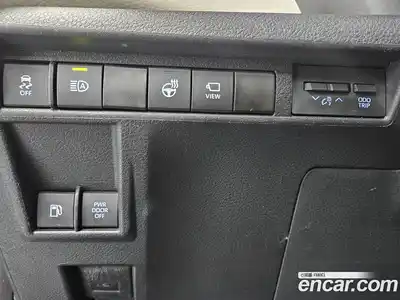 Toyota Sienna 2021 2.5 вариатор в Москве № 1350775, миниатюра 11