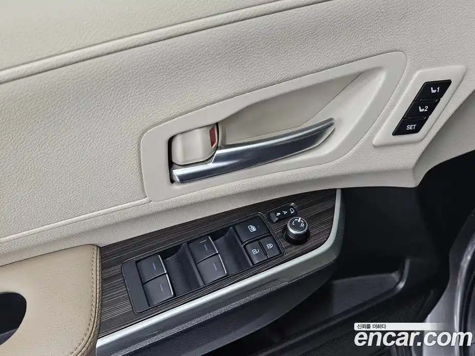 Toyota Sienna 2021 2.5 вариатор в Москве № 1350775, фото 12