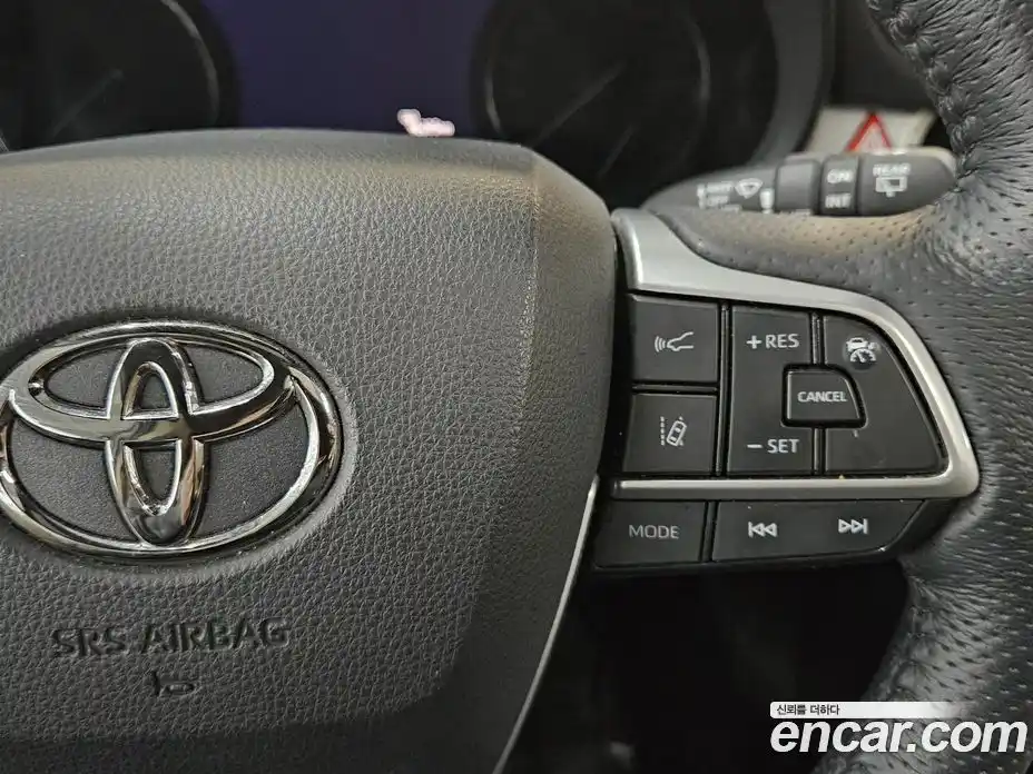 Toyota Sienna 2021 2.5 вариатор в Москве № 1350775, фото 5