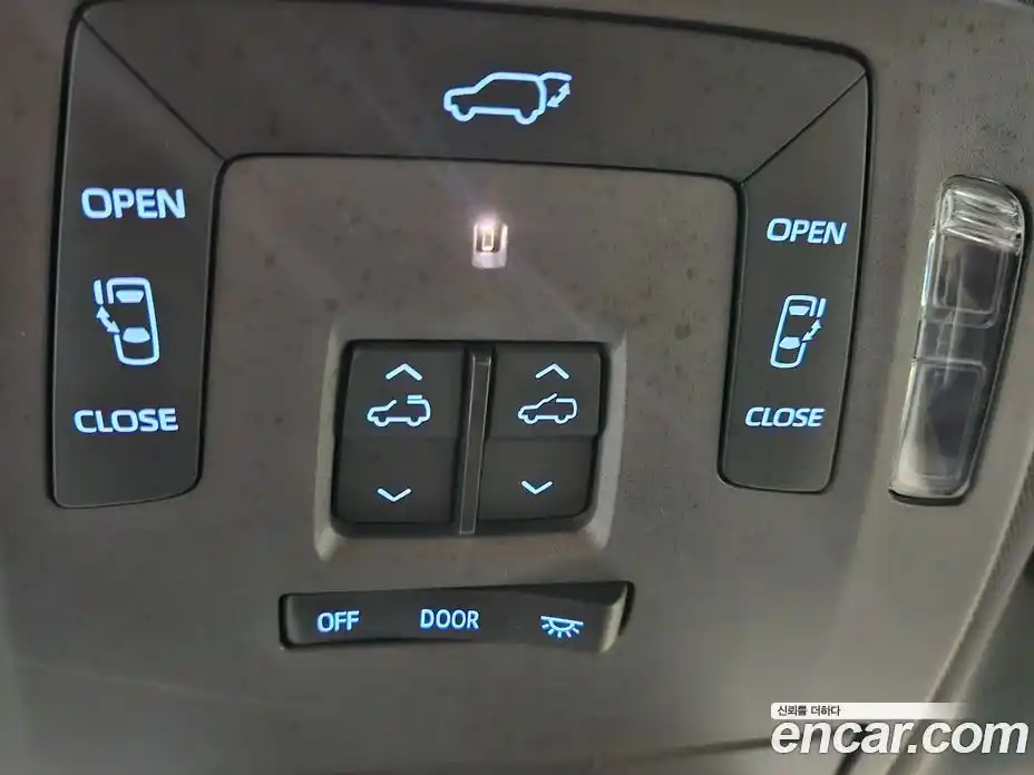 Toyota Sienna 2021 2.5 вариатор в Москве № 1350775, фото 10