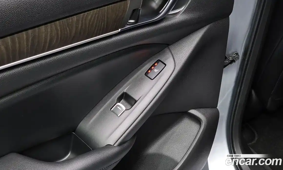 Honda Accord 2021 1.5 гидро в Москве № 1350821, фото 17
