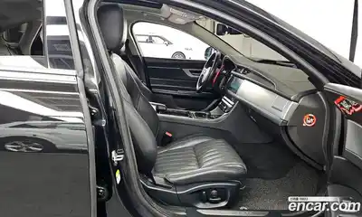 Jaguar XF 2016 2.0 гидро в Москве № 1351158, миниатюра 11