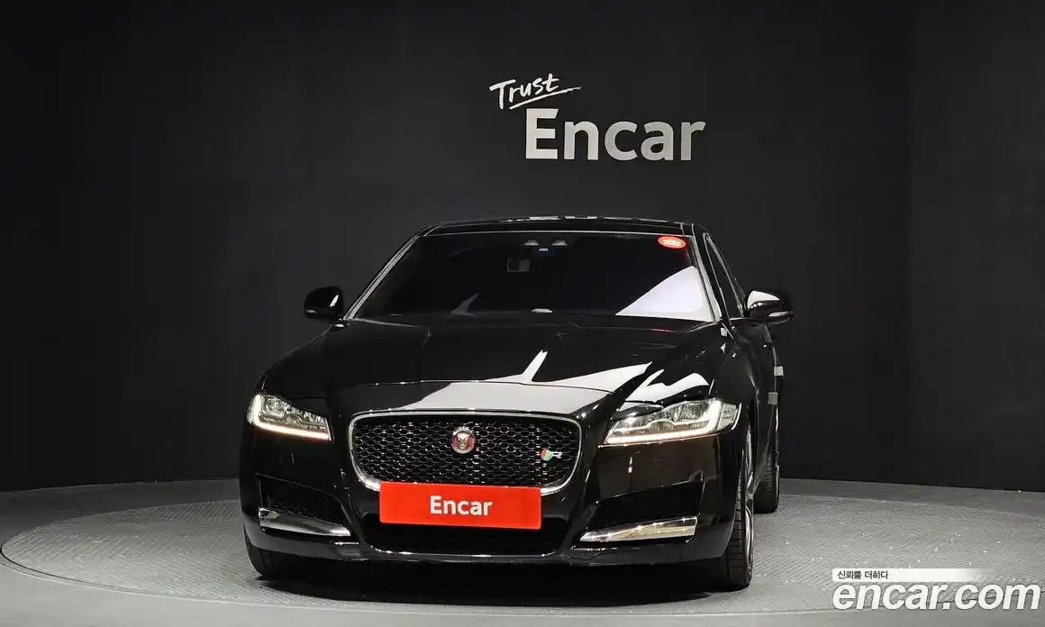 Jaguar XF 2016 2.0 гидро в Москве № 1351158, фото 3