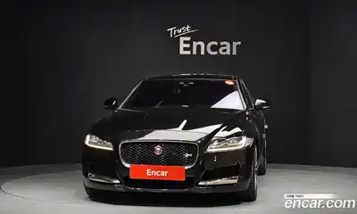 Jaguar XF 2016 2.0 гидро в Москве № 1351158, миниатюра 3