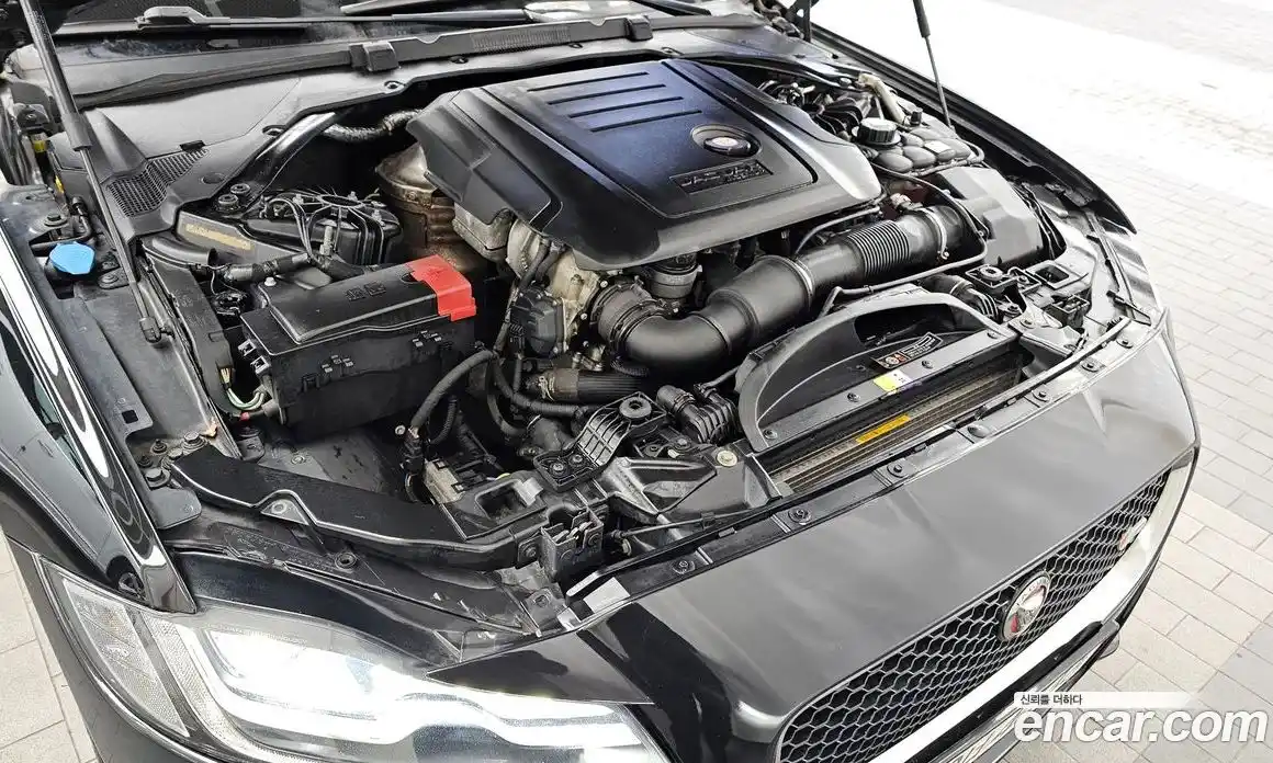 Jaguar XF 2016 2.0 гидро в Москве № 1351158, фото 6