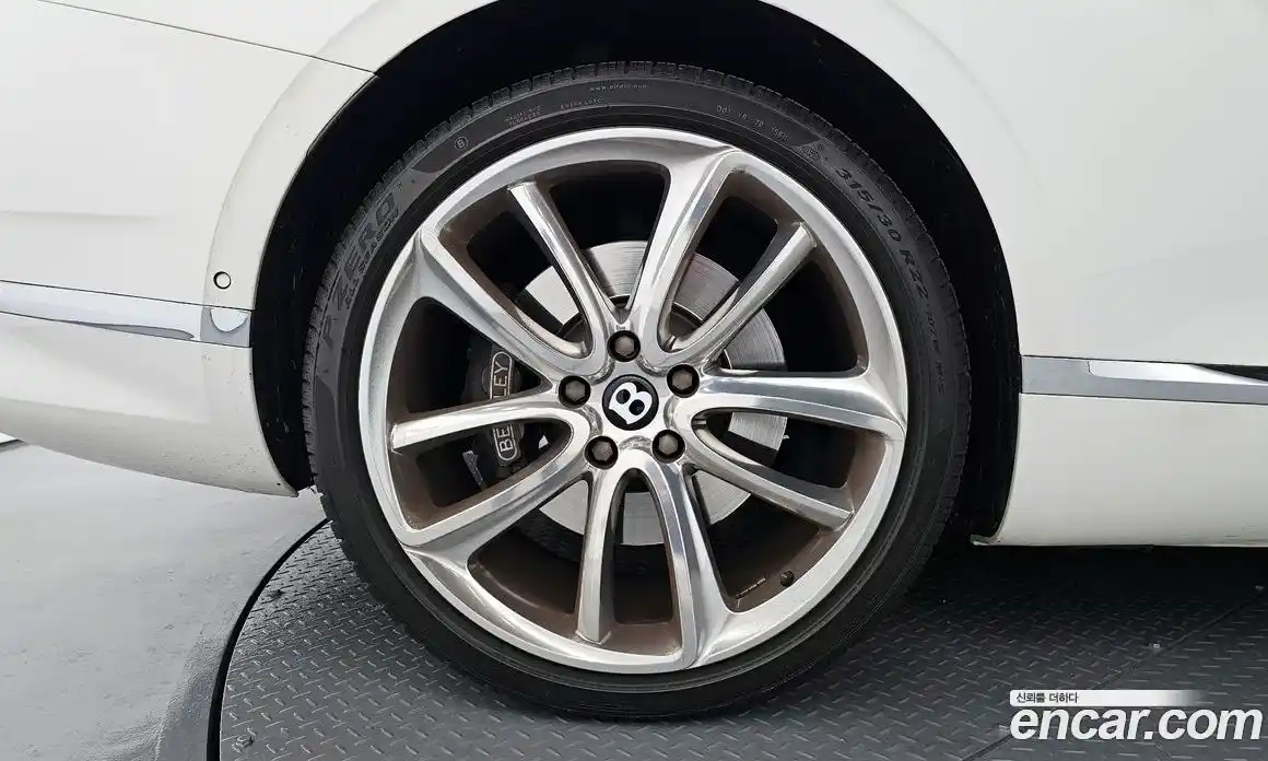 Bentley Continental 2020 4.0 гидро в Москве № 1351373, фото 5