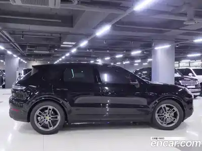 Porsche Cayenne 2023 3.0 гидро в Москве № 197884, миниатюра 3