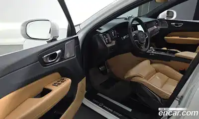 Volvo XC60 2023 2.0 гидро в Москве № 212858, миниатюра 10