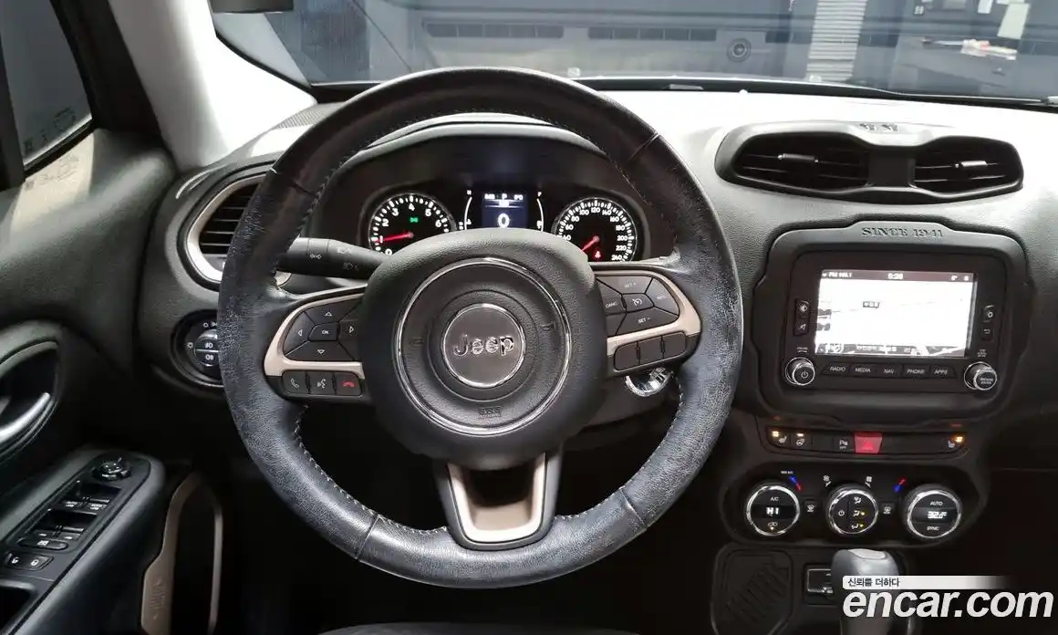 Jeep Renegade 2017 2.4 гидро в Москве № 232503, фото 13