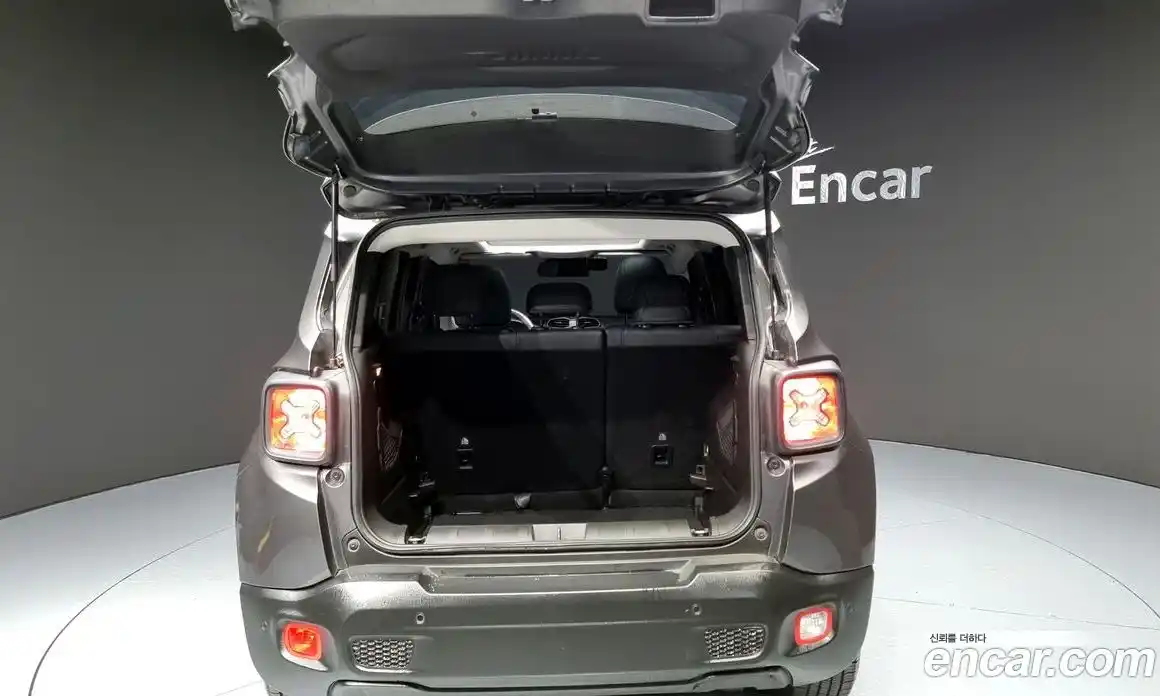 Jeep Renegade 2017 2.4 гидро в Москве № 232503, фото 20