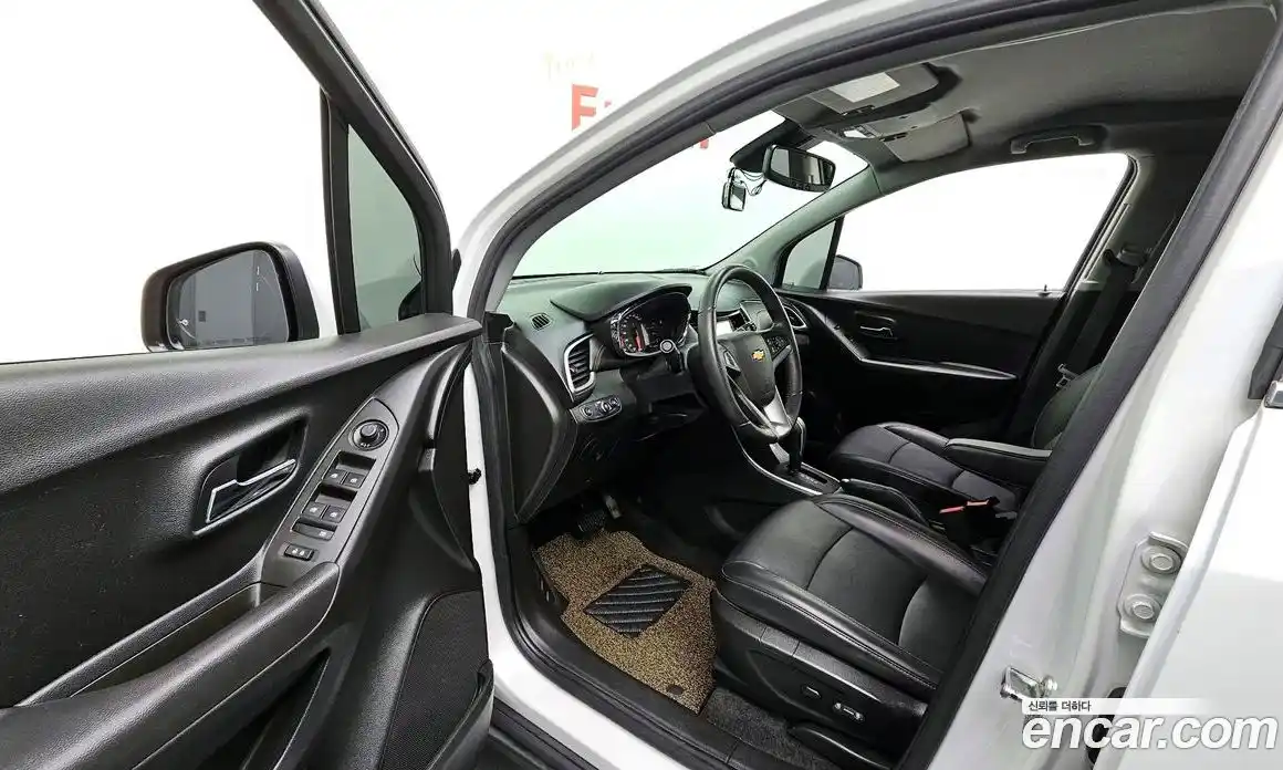 Chevrolet Trax 2017 1.4 гидро в Москве № 103885, фото 10