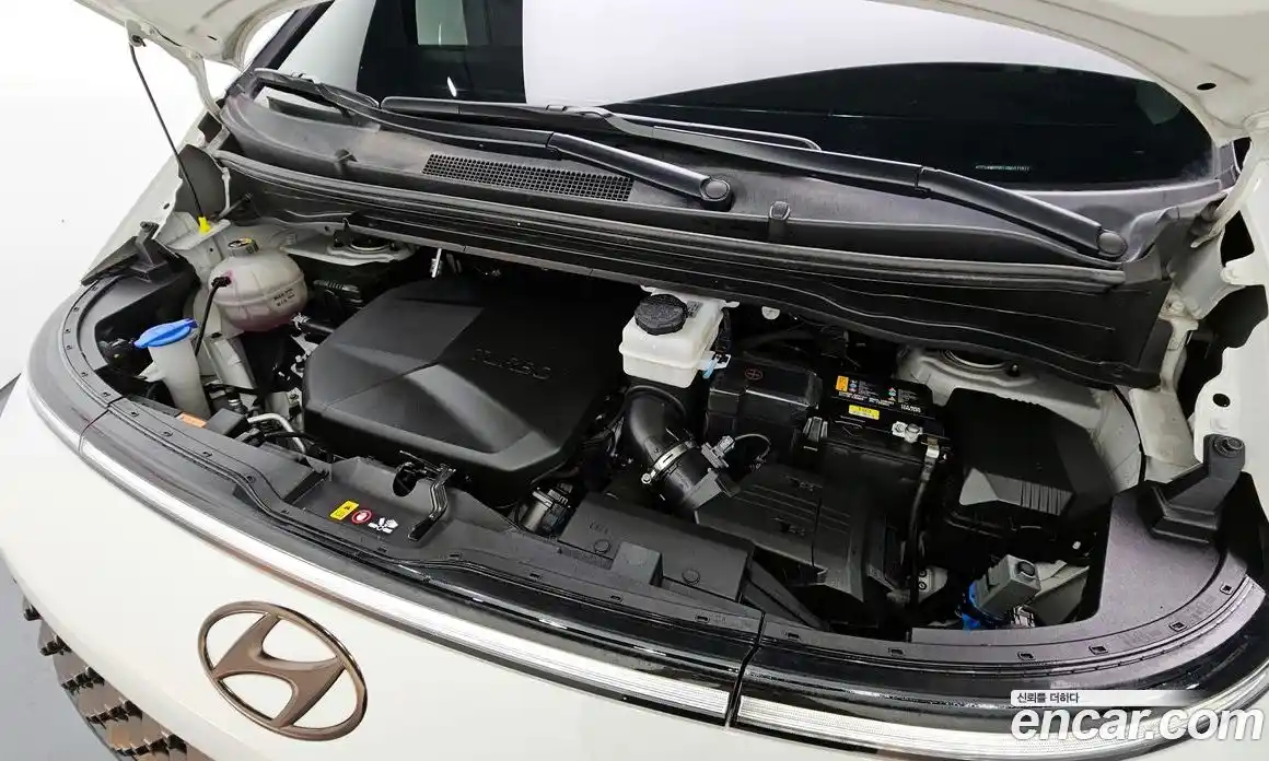 Hyundai Staria 2024 2.2 гидро в Москве № 112480, фото 6