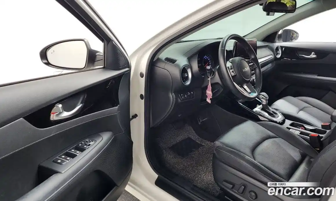 Kia K3 2021 1.6 Автомат в Москве № 1318472, фото 10