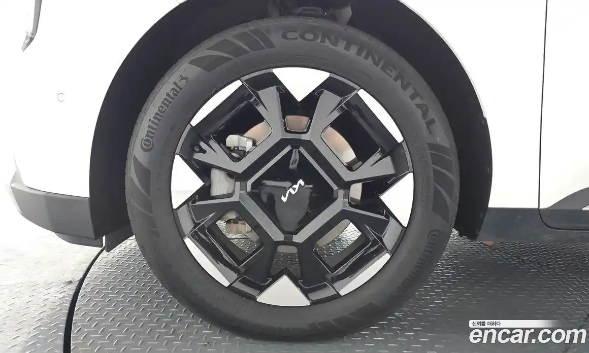 Kia Canival 2024 1.6 Автомат в Москве № 1318564, фото 4