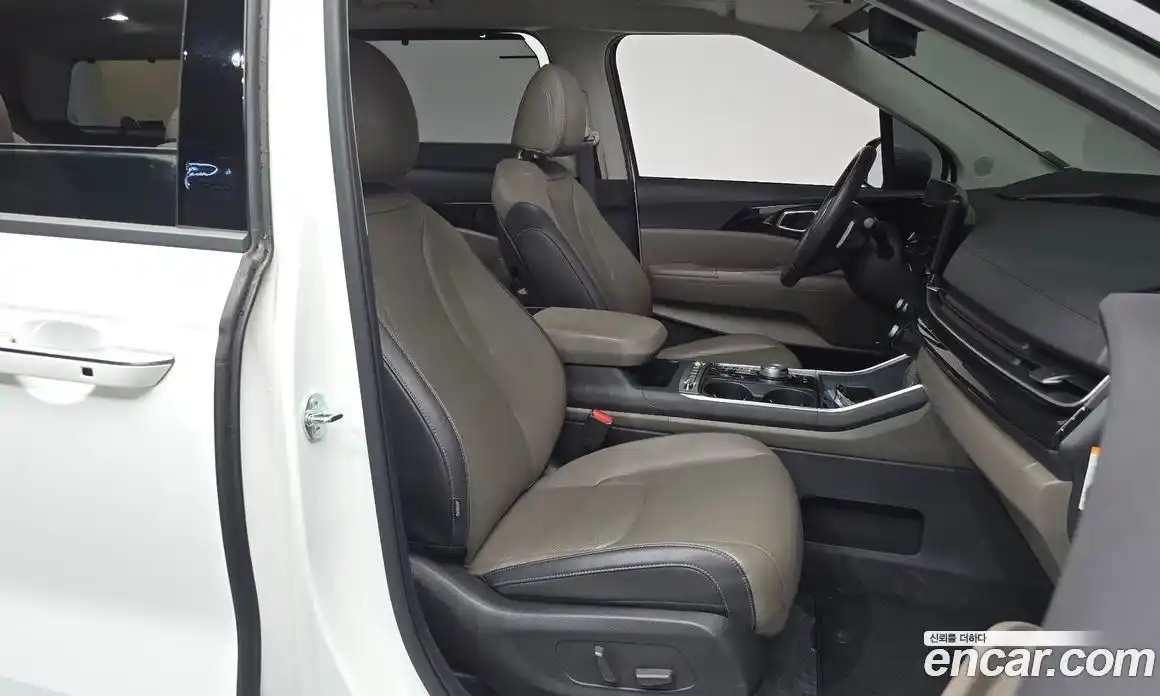 Kia Canival 2024 1.6 Автомат в Москве № 1318564, фото 10