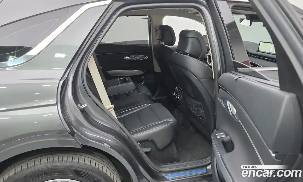 Genesis GV70 2022 0.1 Автомат в Москве № 1318748, фото 11