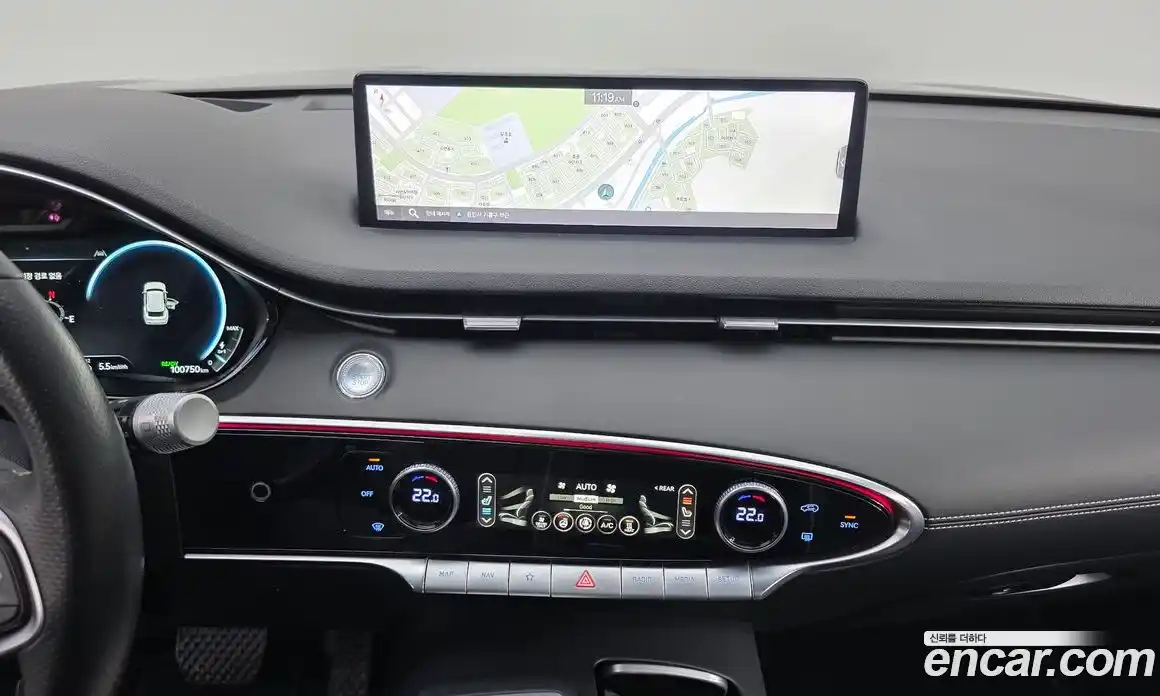 Genesis GV70 2022 0.1 Автомат в Москве № 1318748, фото 14