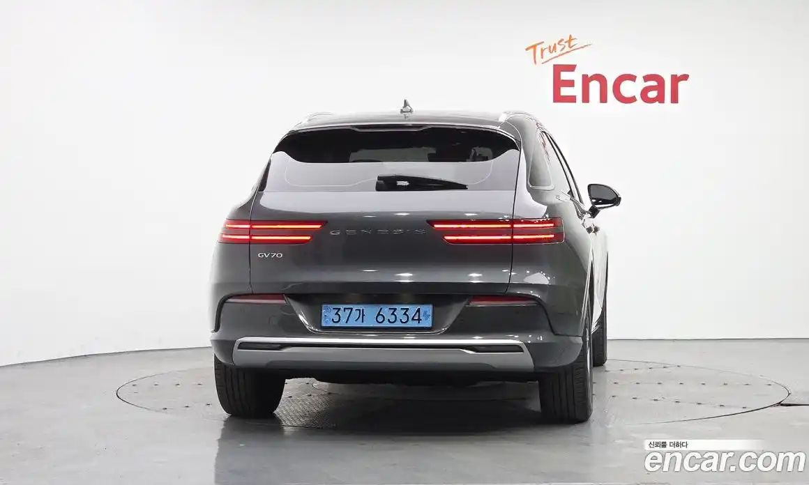 Genesis GV70 2022 0.1 Автомат в Москве № 1318748, фото 4