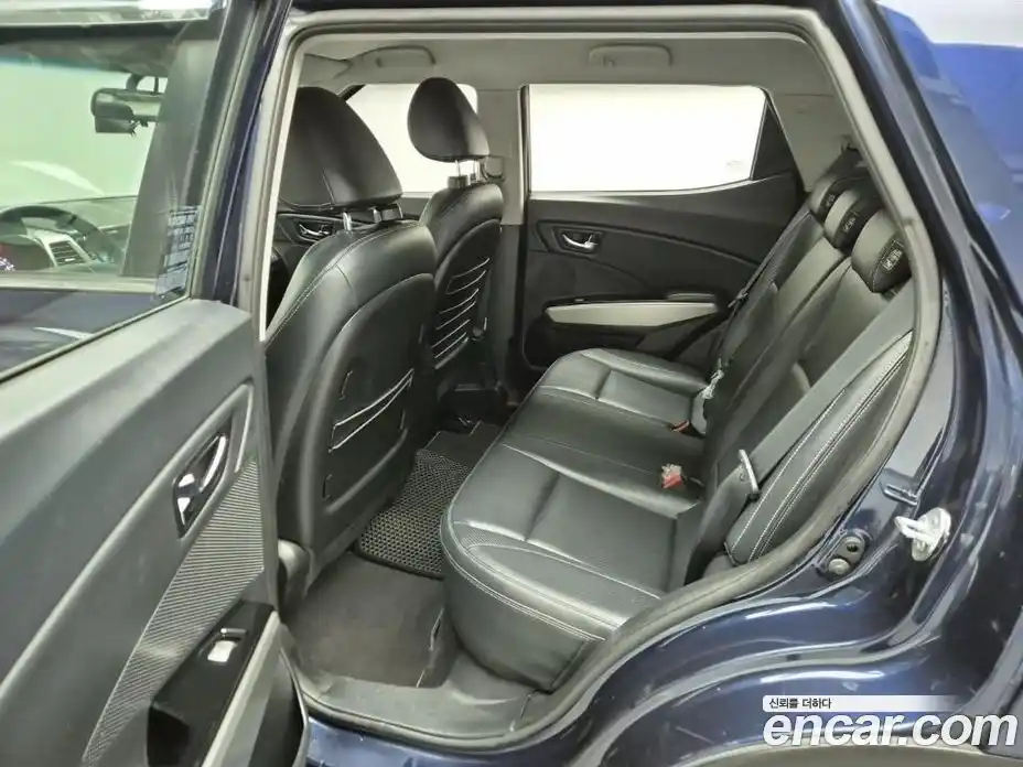 SsangYong TIBOLI 2016 1.6 Автомат в Москве № 1319473, фото 12