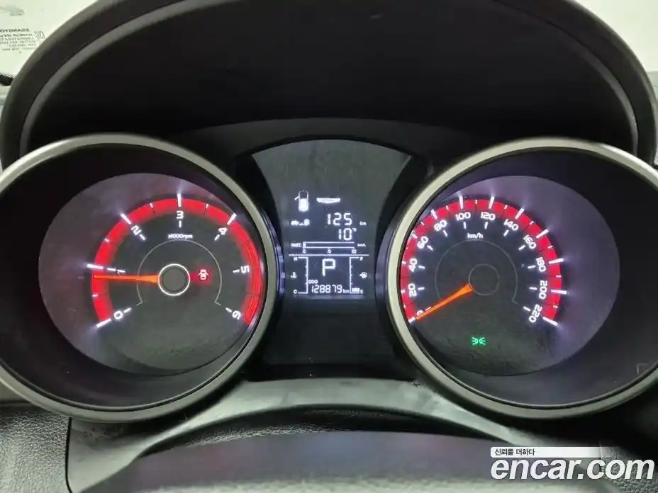 SsangYong TIBOLI 2016 1.6 Автомат в Москве № 1319473, фото 8