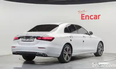 Mercedes-Benz E-Class 2021 2.0 гидро в Москве № 1322332, миниатюра 2