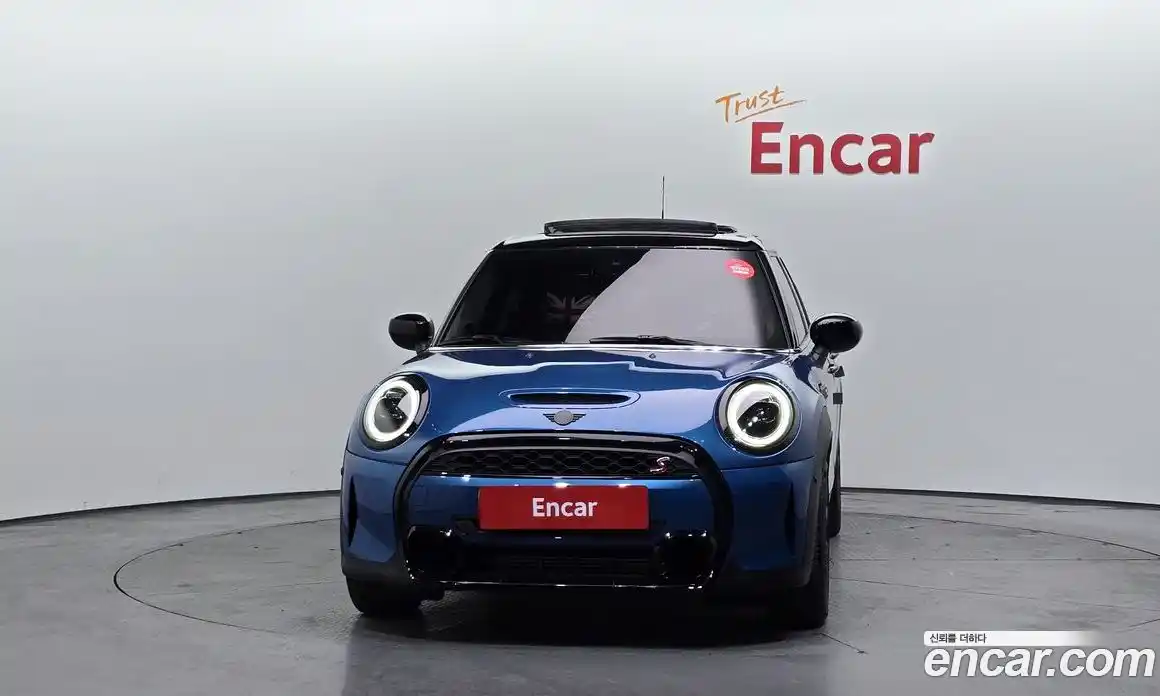 Mini Cooper 2023 2.0 гидро в Москве № 1322926, фото 3