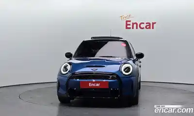 Mini Cooper 2023 2.0 гидро в Москве № 1322926, миниатюра 3