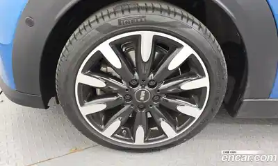 Mini Cooper 2023 2.0 гидро в Москве № 1322926, миниатюра 5
