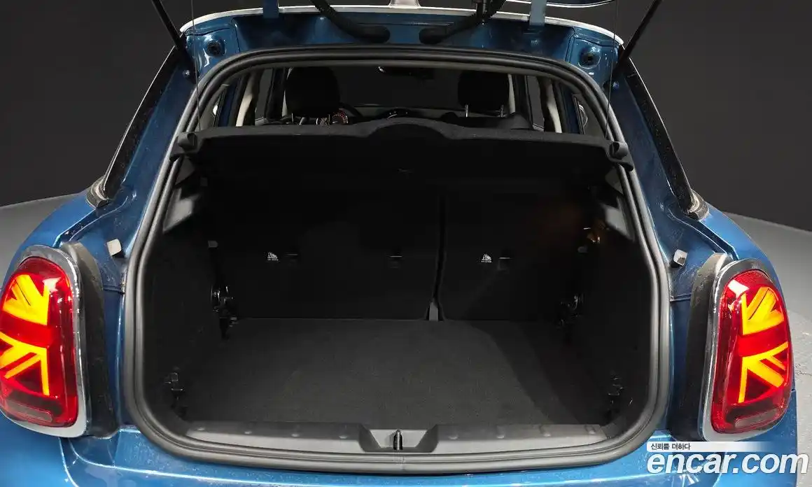 Mini Cooper 2021 1.5 гидро в Москве № 1322963, фото 20
