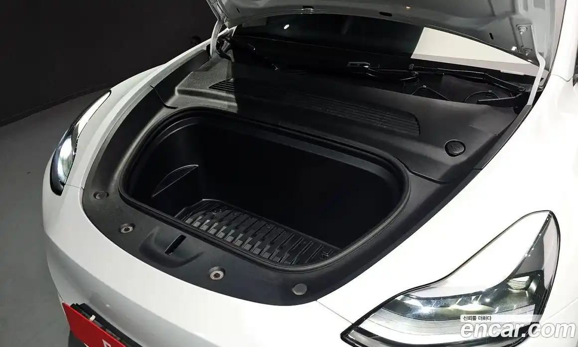 Tesla Model Y 2024 0.2 гидро в Москве № 1323255, фото 6