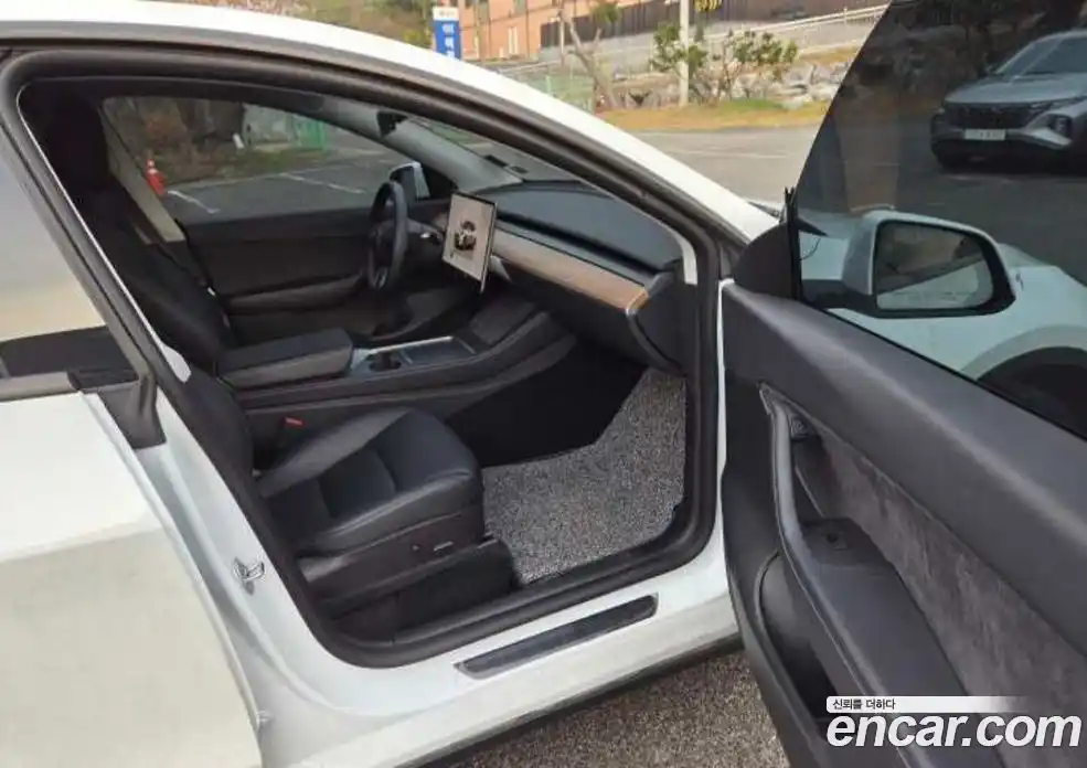 Tesla Model Y 2022 0.1 гидро в Москве № 1323258, фото 4