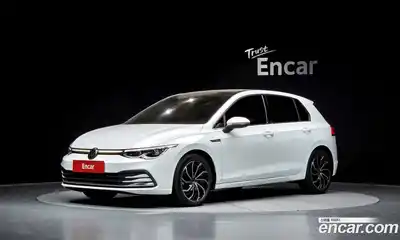 Volkswagen Golf, 2022