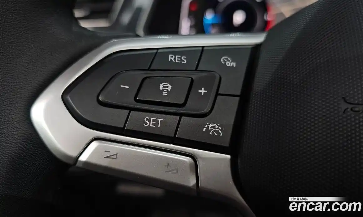 Volkswagen Tiguan 2023 2.0 гидро в Москве № 1323333, фото 17