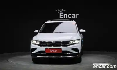 Volkswagen Tiguan 2023 2.0 гидро в Москве № 1323333, миниатюра 3