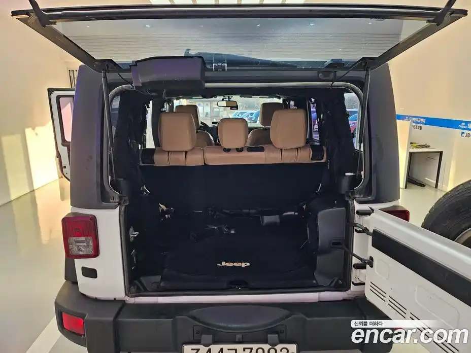 Jeep Wrangler 2014 2.8 гидро в Москве № 1323721, фото 13