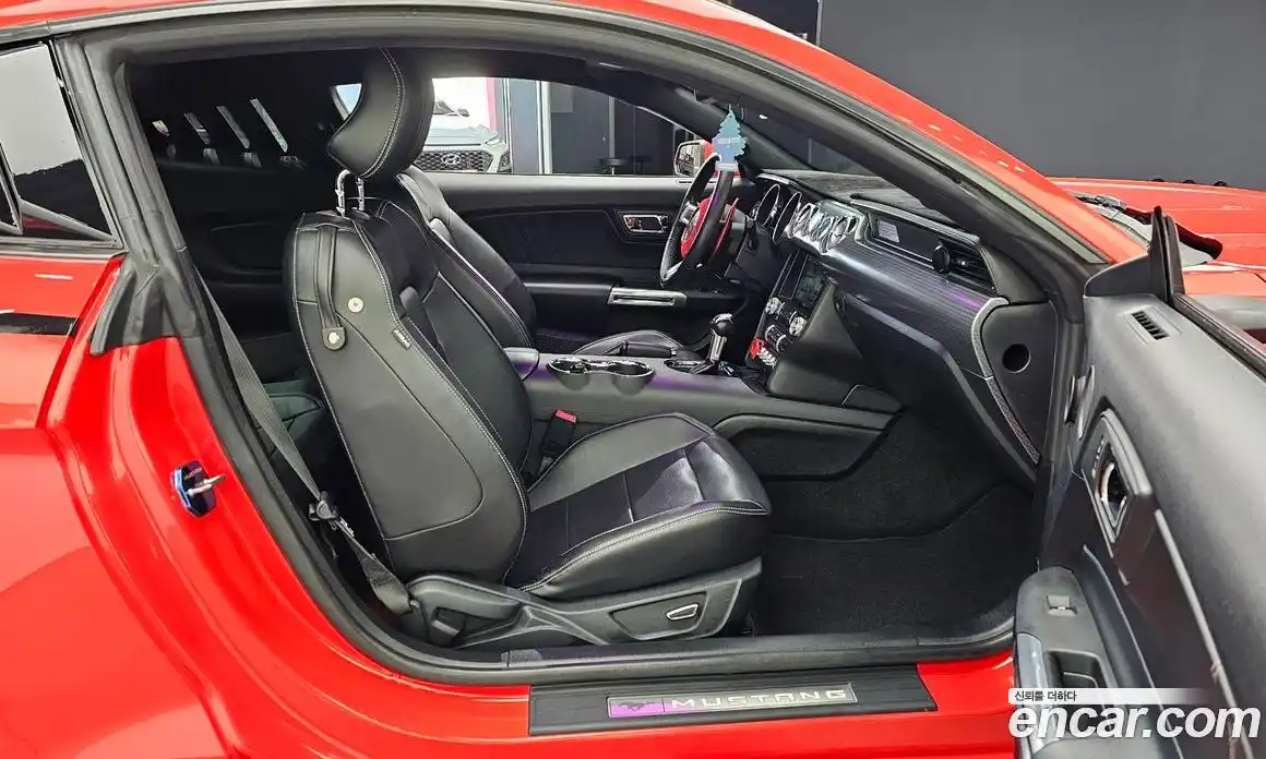 Ford Mustang 2015 2.3 гидро в Москве № 1324071, фото 11